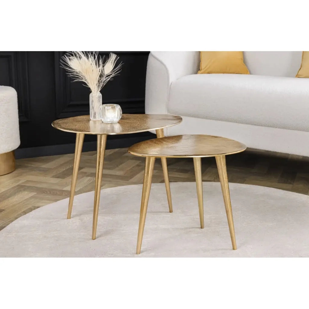 Tavolini bassi impilabili VORTEX dorati in alluminio – set di 2 tavoli design asimmetrici