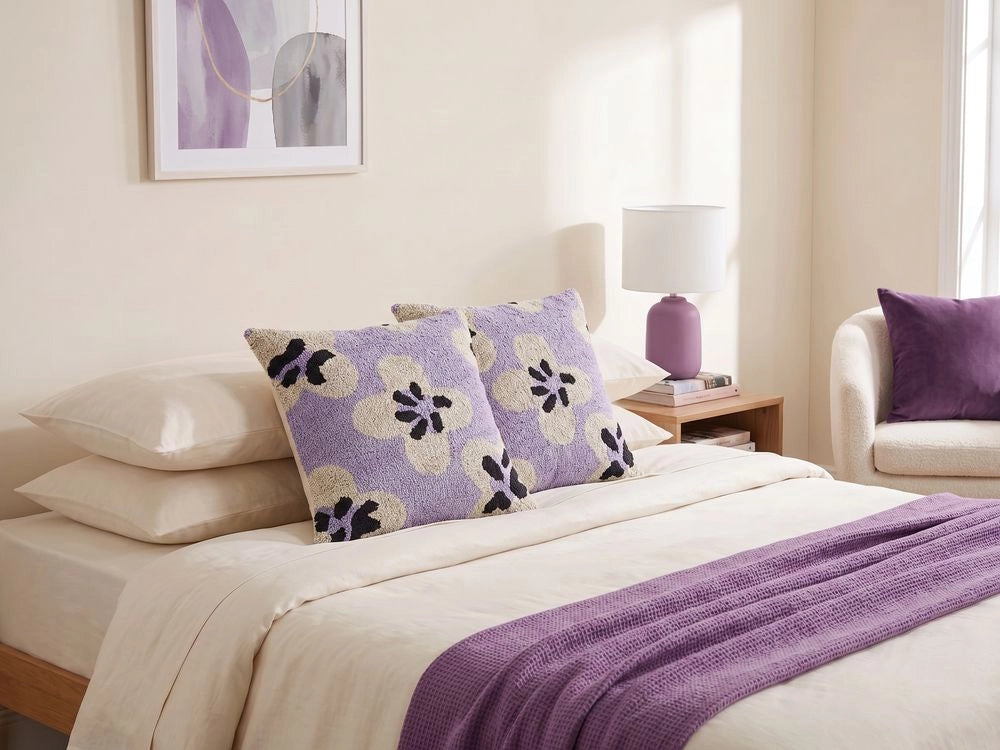 Set di 2 cuscini in cotone viola 45 x 45 cm decorativi con motivo floreale