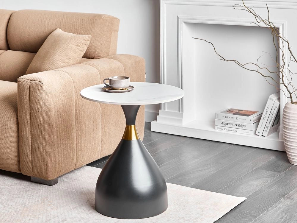 Tavolino Piano in pietra sinterizzata bianca Base in metallo nero ø 50 cm Aspetto naturale Accento oro Design moderno Soggiorno