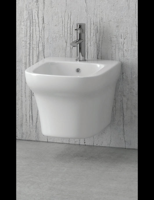 Bidet sospeso in porcellana GRACE 36x50 cm