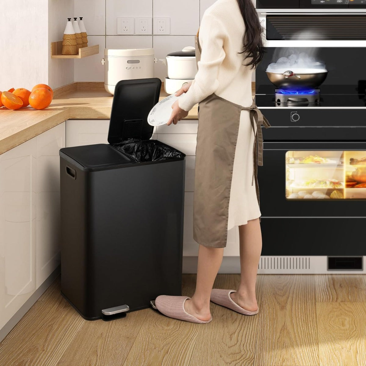 Bidone per la raccolta differenziata con 2 scomparti da 30 L, Bidone con coperchi a chiusura ammortizzata Nero-Organizzazione della cucina