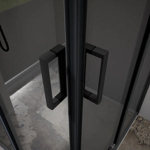 Box doccia 80x80 cm angolare scorrevole profili nero opaco vetro 6mm fumè h185 | Tonga