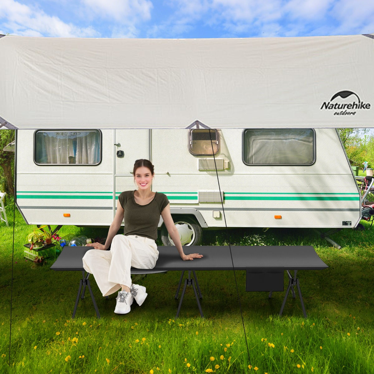 Letto per escursioni regolabile in altezza con estensori per gambe tasca laterale portatile per viaggi spiaggia-2-in-1 brandina da campeggio Nero