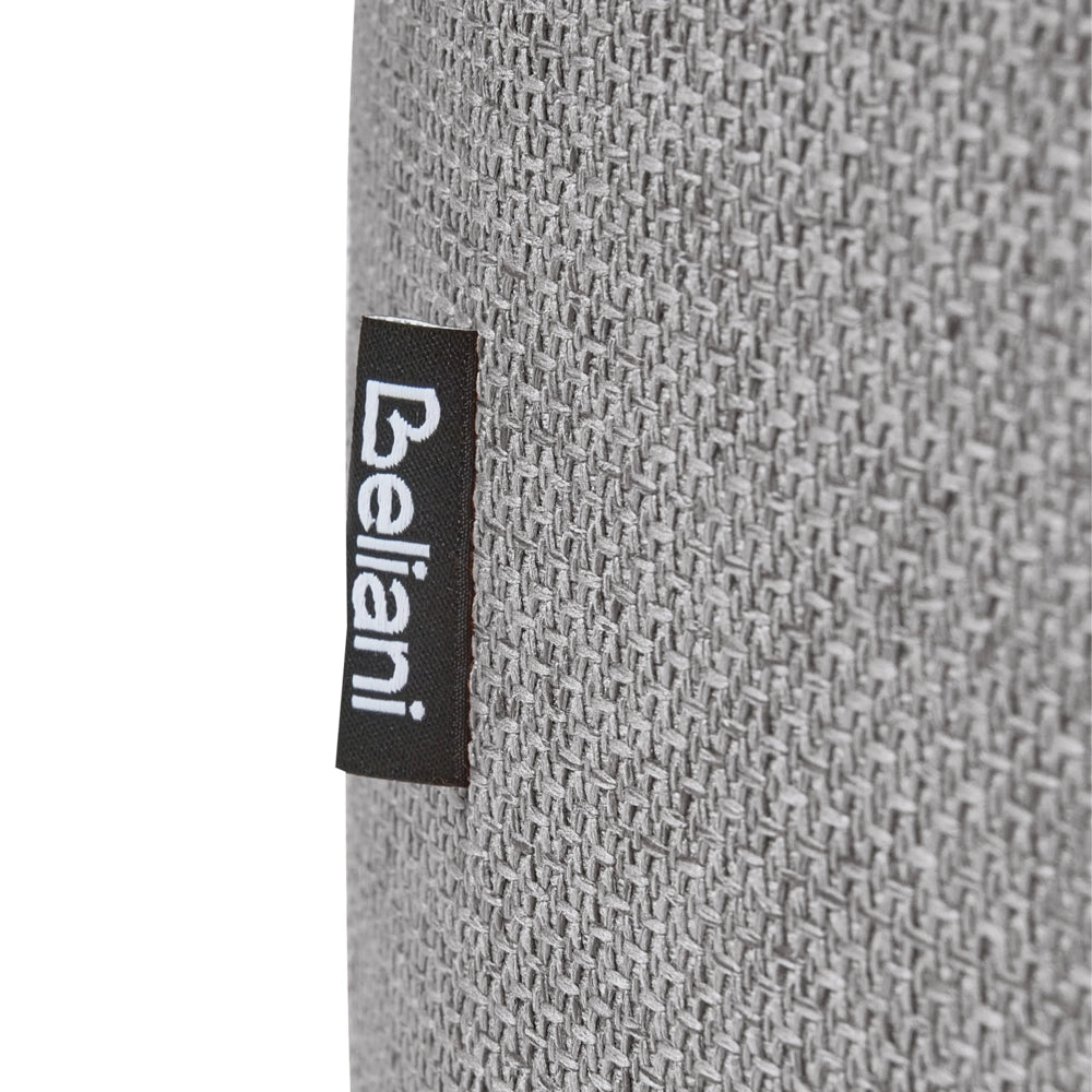 Panca contenitore in tessuto grigio chiaro con finitura idrorepellente pouf imbottito con contenitore seduta per l'ingresso