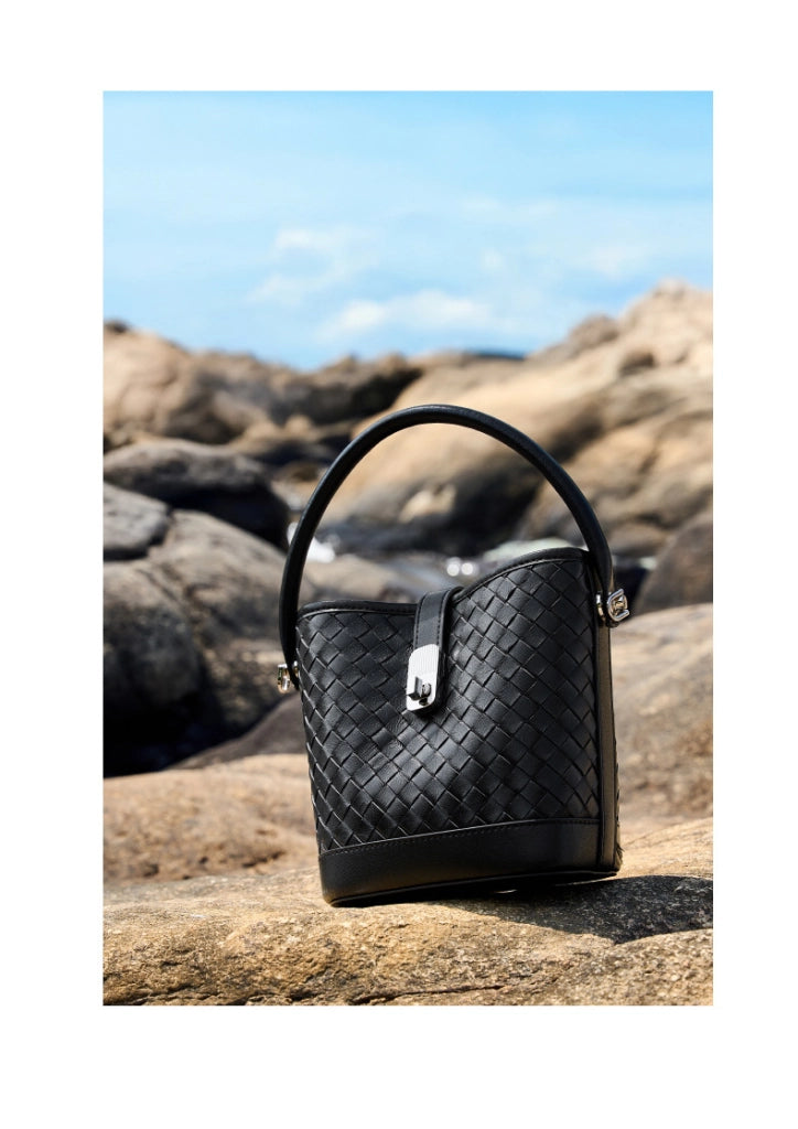 Borsa a tracolla da donna in vera pelle nera