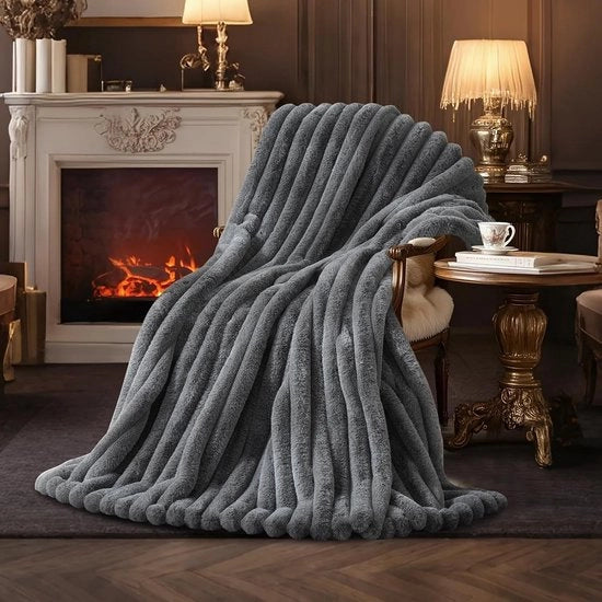 Dekeon Pluizig Dikke Dekeon - Dekeon Flanella Dikke Dekeon - Dekeon Doppio Dekeon - 130x150 cm - Materiale Pellegrato - Regalo e Decorativo