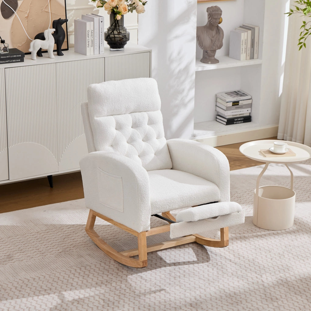 Sedia a dondolo 65.6x123x102 cm con poggiapiedi estraibile e tasche laterali in bouclé; legno; bianco