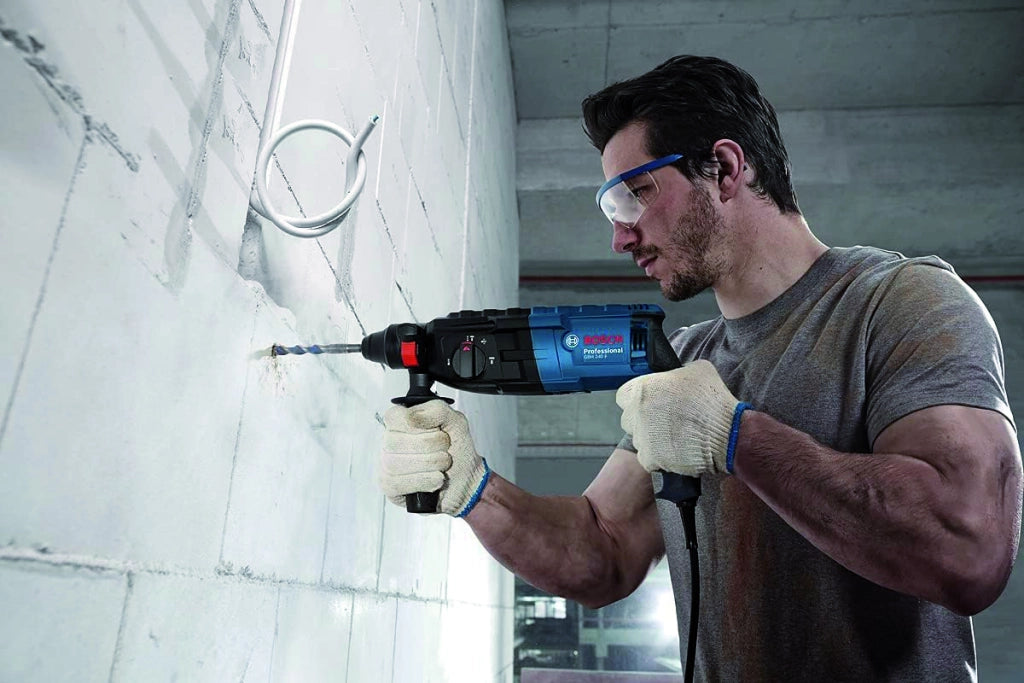 Bosch MARTELLO PERFORATORE GBH 240 F  790 W
