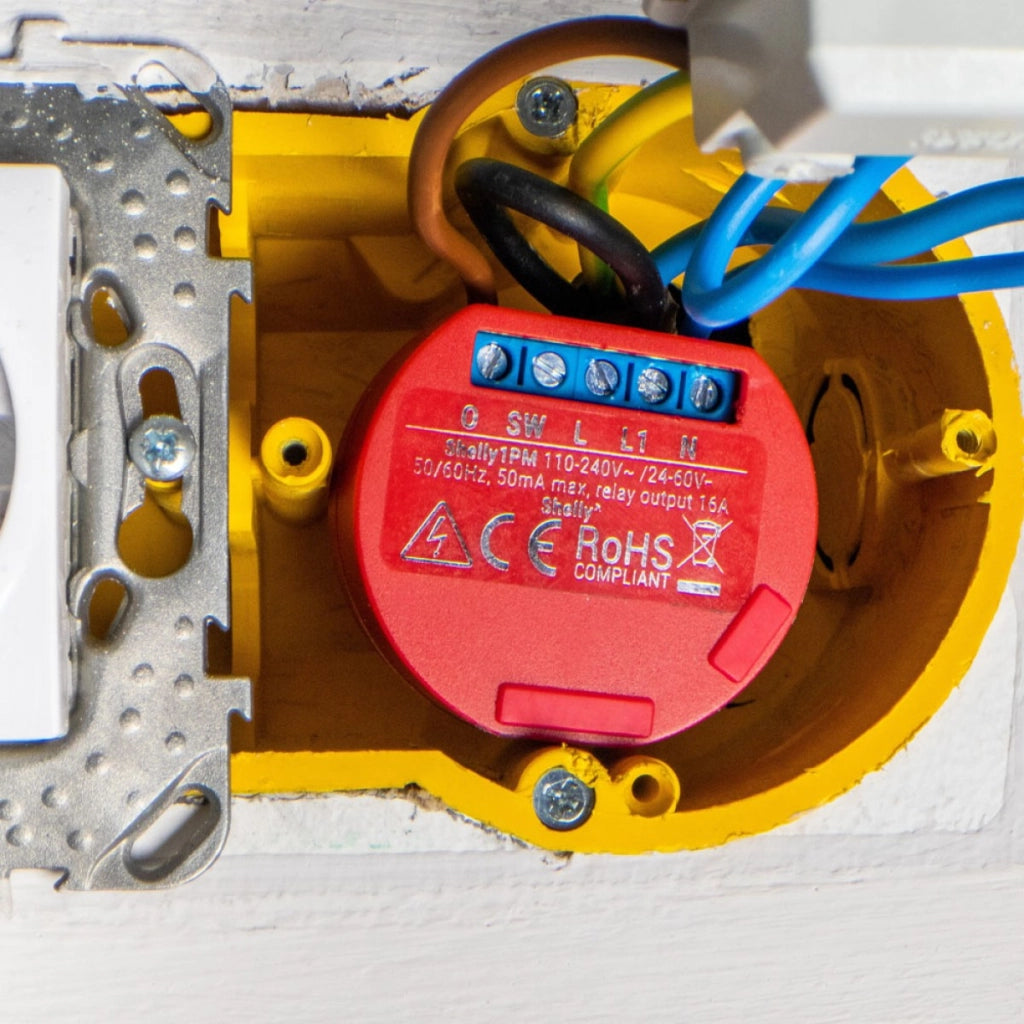 Shelly 1PM Smart Wi-Fi Interruttore a relè azionato da Wi-Fi