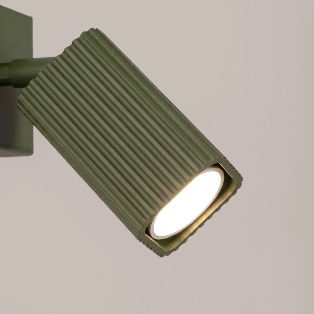Applique RAYO verde oliva con interruttore