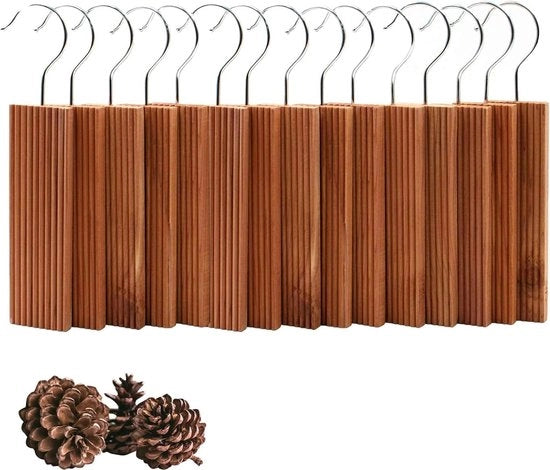 15 pezzi di legno di cedro naturale contro muffa in stile a rilievo per armadi.