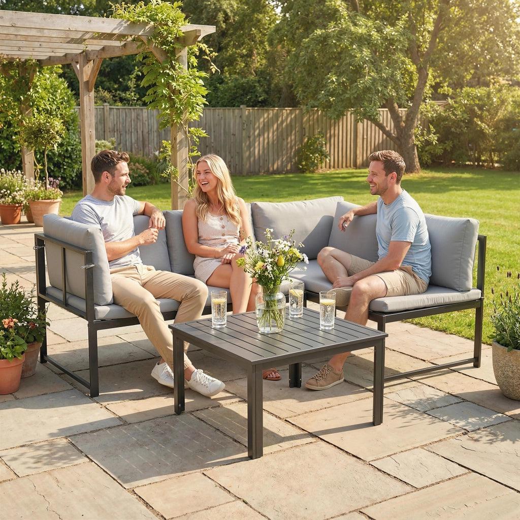 Set da Giardino 3 Pezzi con Divano Angolare 4 Posti e Tavolino ¨C zephmum ¨C Grigio Metallo Poliestere