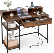 Scrivania Salvasapzio per Computer con Stazione di Ricarica 106 x 48 cm, Mensola sopra Tavolo, Cassetto e Libreria Laterale a 2 Ripiani, Tavolo Industriale per Ufficio e Casa (Marrone Rustico)