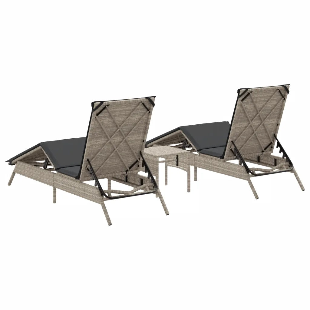 Lettini Prendisole 2pz con Tavolino Grigio Chiaro in Polyrattan 4002715