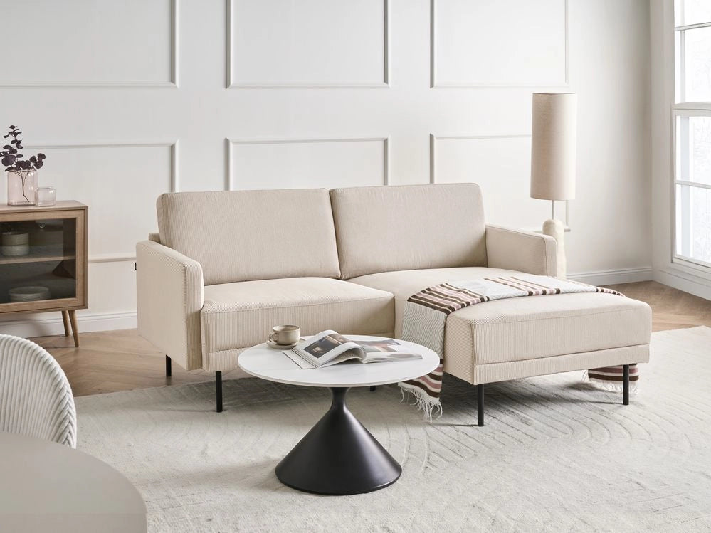 Divano imbottito angolare sinistro 2 posti con gambe in metallo beige Schienale imbottito stile moderno e minimalista