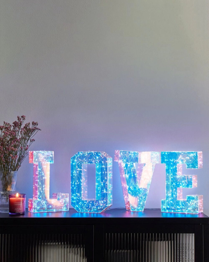 Lettere luminose a LED intelligenti Lettere iridescenti multicolori Segnali luminosi love USB