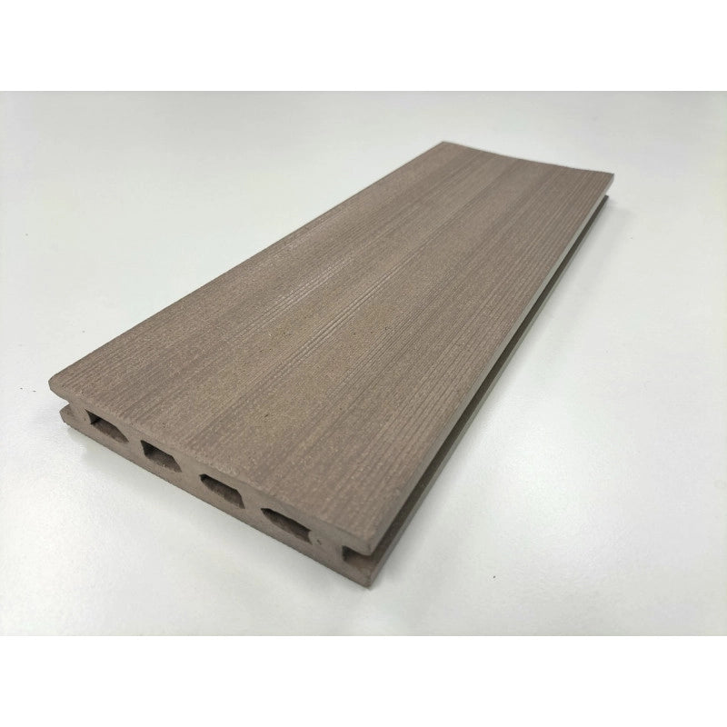 Pavimento esterno WPC nocciola zigrinato, listoni 300 cm con clip fissaggio nascosto per terrazzo giardino - Esterni da Vivere