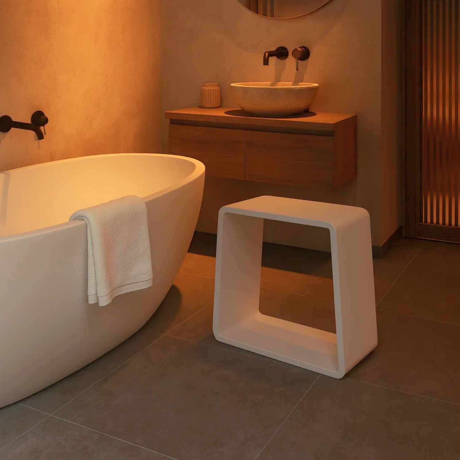 Ogomondo sgabello da bagno silk in artificial stone bianco opaco matt *** confezione 1