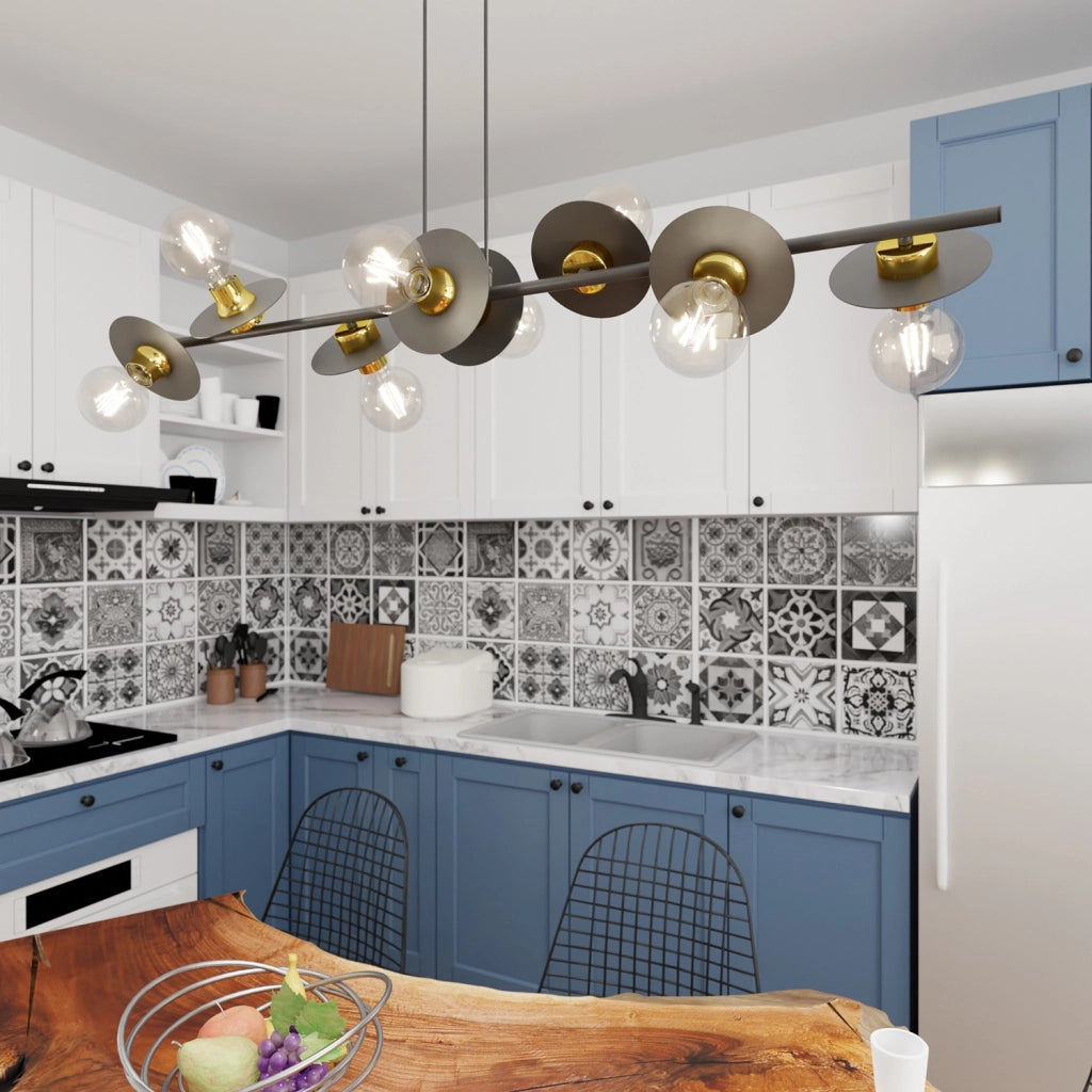 Lampadario 8 Luci Sakhmet Acciaio Nero E Oro Con Barra E Diffusori A Piatti