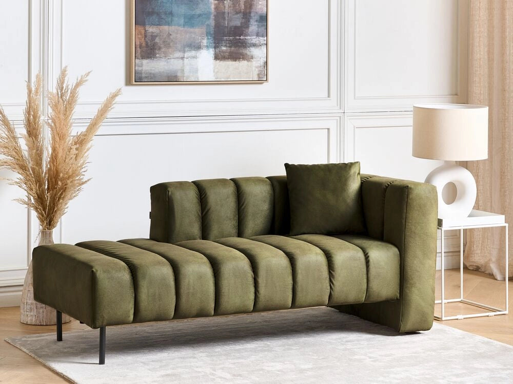 Chaise Lounge destra Tappezzata in velluto verde oliva Gambe nere Cuscino di seduta imbottito Design moderno e glam