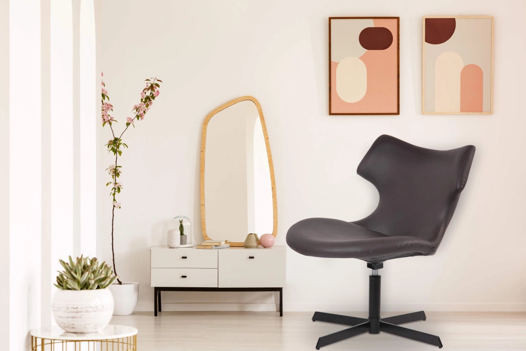 Sedia da lounge Welland in similpelle marrone