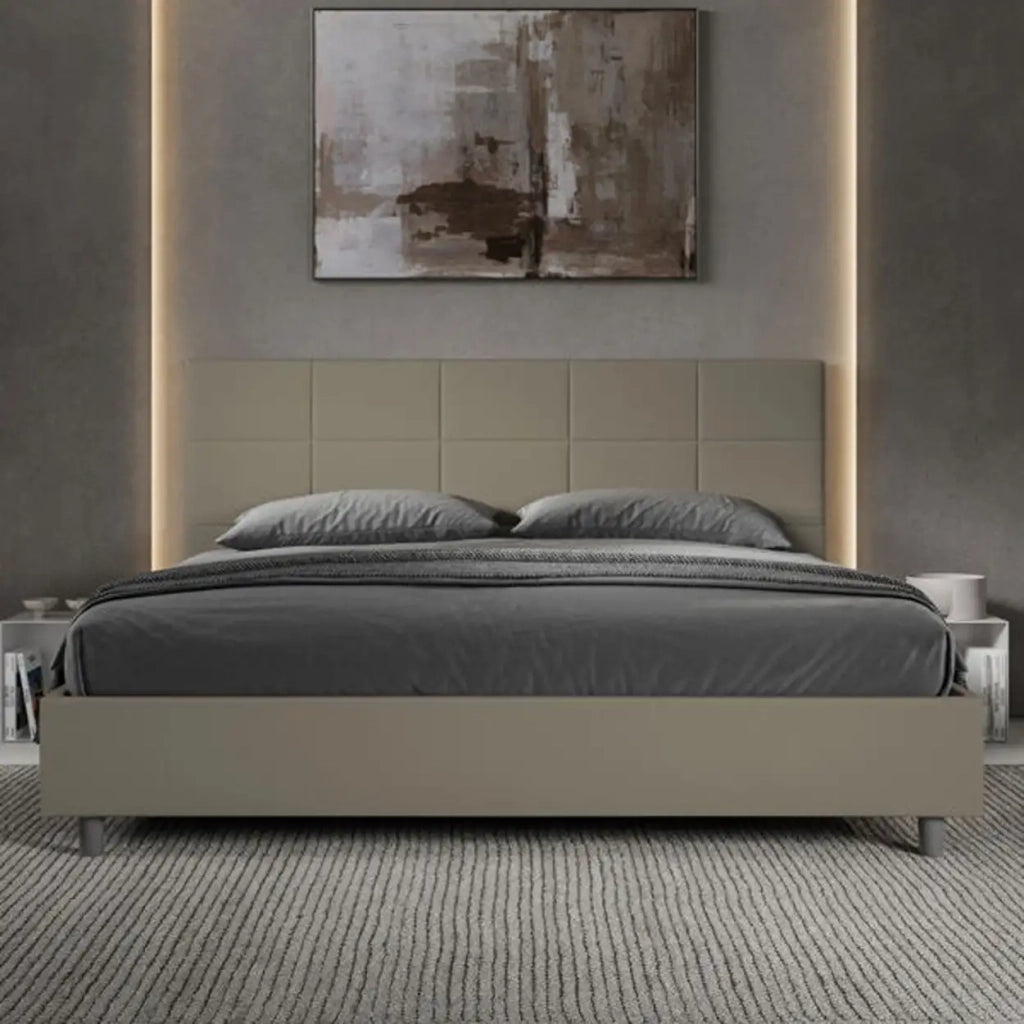 Letto matrimoniale king size con rete imbottito 200x200 similpelle cappuccino Mika
