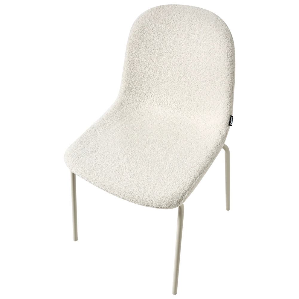 Set di 2 sedie da conferenza con rivestimento in bouclé bianco sporco e gambe in ferro, impilabili.