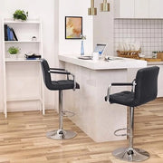 Barstoelen 2 
Capacità: 2 persone 
Materiali: [specificare materiali] 
Dimensioni: [specificare dimensioni] 
Colore: [specificare colore] 
Peso: [specificare peso]