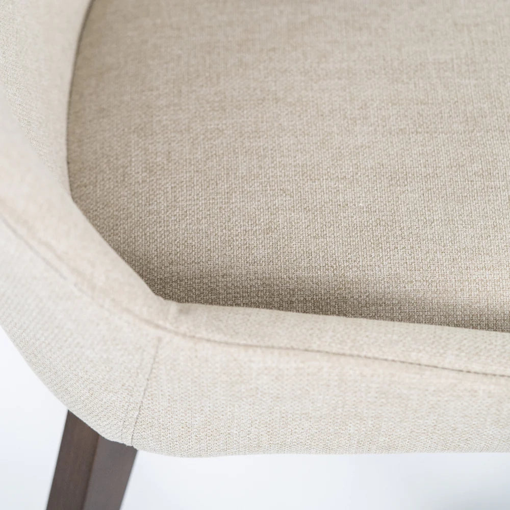Set di 4 sedie da pranzo imbottite in tessuto beige Erythea con struttura in metallo facili da pulire | Duzzle
