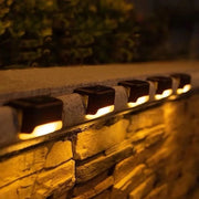 Lanterna Solare 4 pezzi Nero • Illuminazione Esterna Solare • Impermeabile • Illuminazione di Parete • Illuminazione di Piazzale • Illuminazione di Giardino a Energie Solare • Luce Bianca Calda • Lampada Esterna Solare • Illuminazione Esterna
