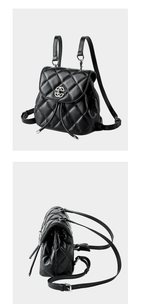 Zaino in vera pelle di grande capacit¨¤, colore nero.