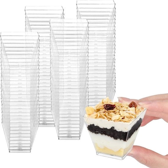 Bicchieri di dessert da 50 pezzi - Bicchieri trapezoidali riciclabili - 2 OZ / 60ML - Resistenti e duraturi - Spazialmente efficienti - Ideali per feste - Bicchieri in plastica