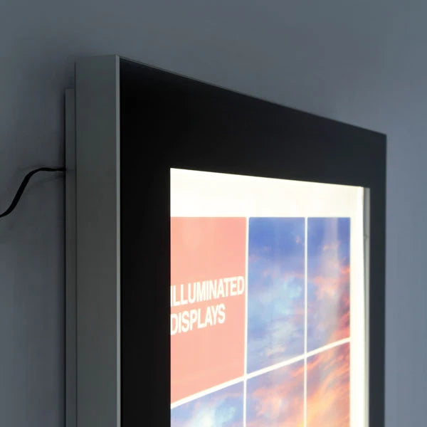 Bacheca per Esterno Portaposter Nera Retroilluminata LED - 70 x 100