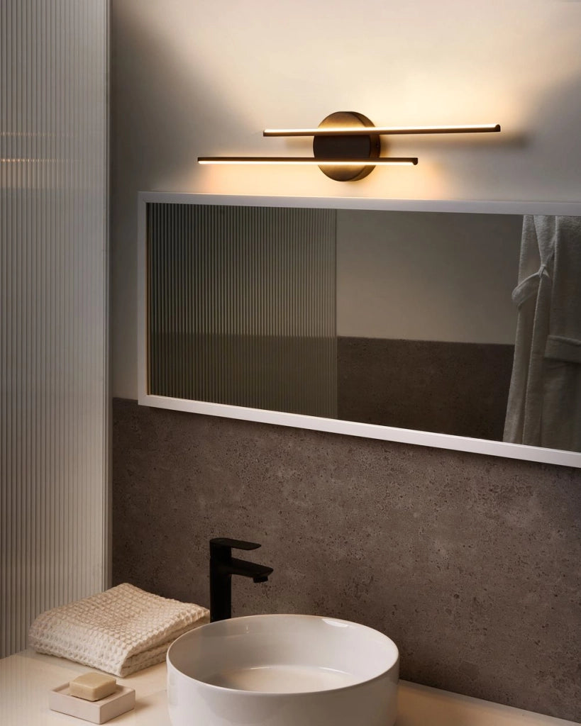 Lampada a LED per specchio/immagine Metallo nero Luce LED acrilica Lampada per specchio da bagno Design moderno e minimalista