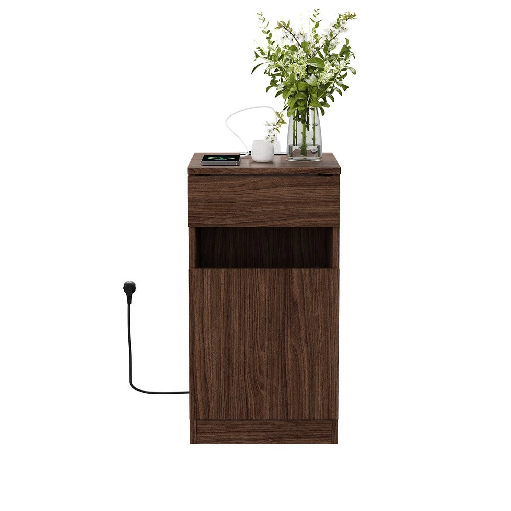 Comodino con Carica USB-A/USB-C e Presa Elettrica ¨C Xylo ¨C Effetto Noce, 33x40x61,5 cm