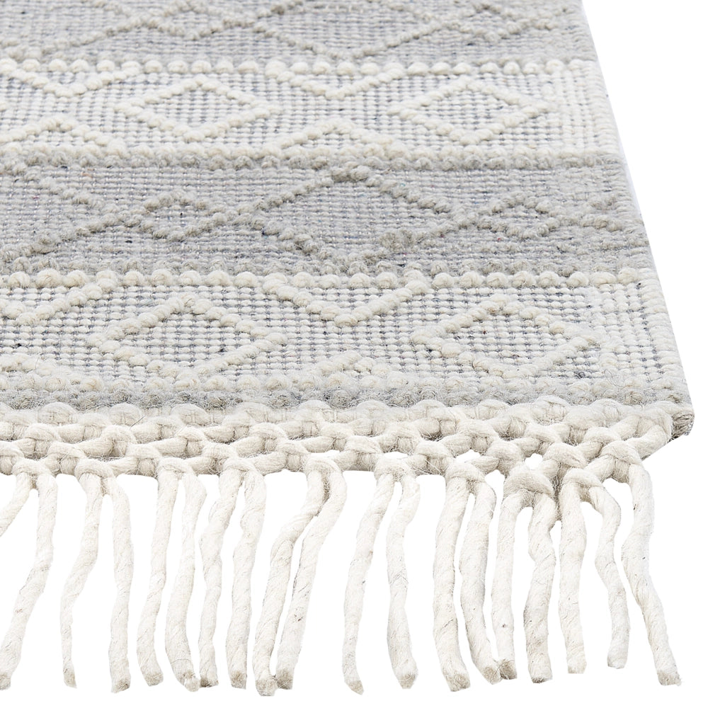 Tappeto grigio e bianco in lana e cotone 160 x 230 cm tessuto a mano a trama piatta con frange e motivo geometrico