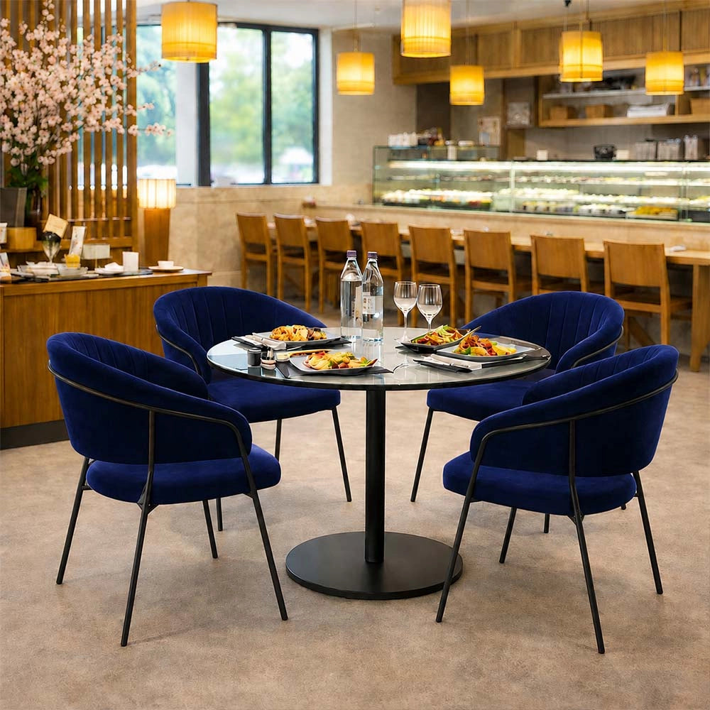 Sedie da sala da pranzo set da 2 Aurelia in velluto blu notte con gambe nere