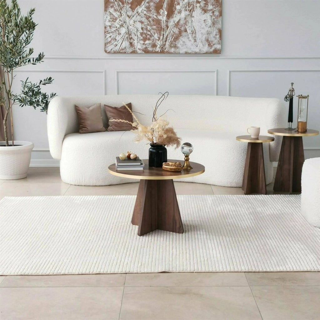 Tavolino da salotto Armanda, Tavolo basso da caffè, Portariviste per divano, Ripiano da soggiorno, 60x60h40 cm, Oro e Noce