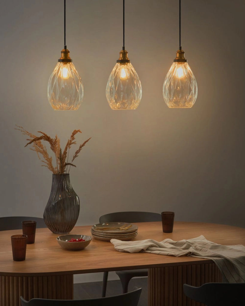 Lampadario in vetro trasparente e metallo con paralume a 3 punti per l'illuminazione a sospensione
