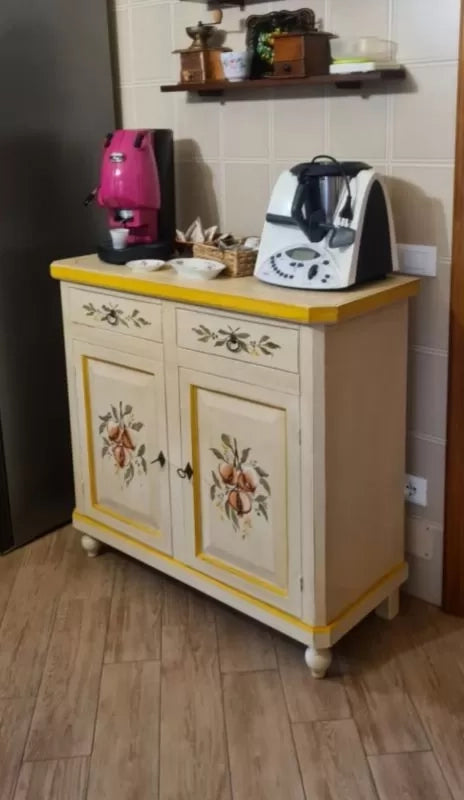 Credenza 2 ante legno bianca anticata decorata filo giallo 104x43x98 - Mobili 2G