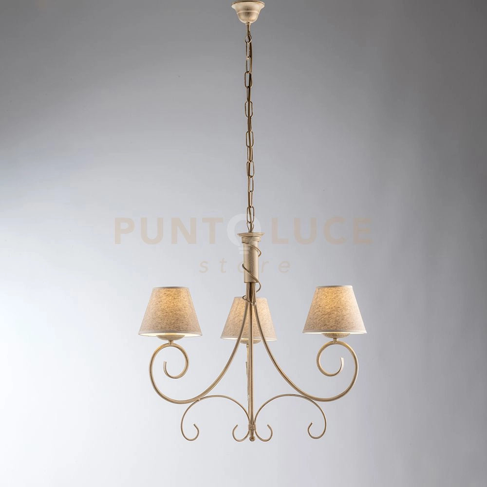 Lampadario in ferro laccato avorio con decorazione oro antico e paralumi diametro 13 in pvc effetto tessuto juta 3 luci
