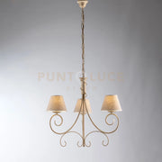 Lampadario in ferro laccato avorio con decorazione oro antico e paralumi diametro 13 in pvc effetto tessuto juta 3 luci