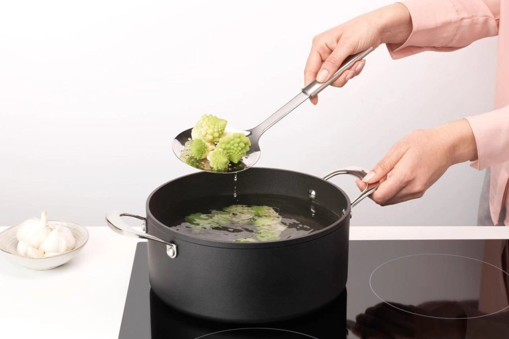 Brabantia 260148 Profile Set di Utensili da Cucina 4 Pezzi Acciaio Inox Lavabili in Lavastoviglie colore Acciaio Satinato