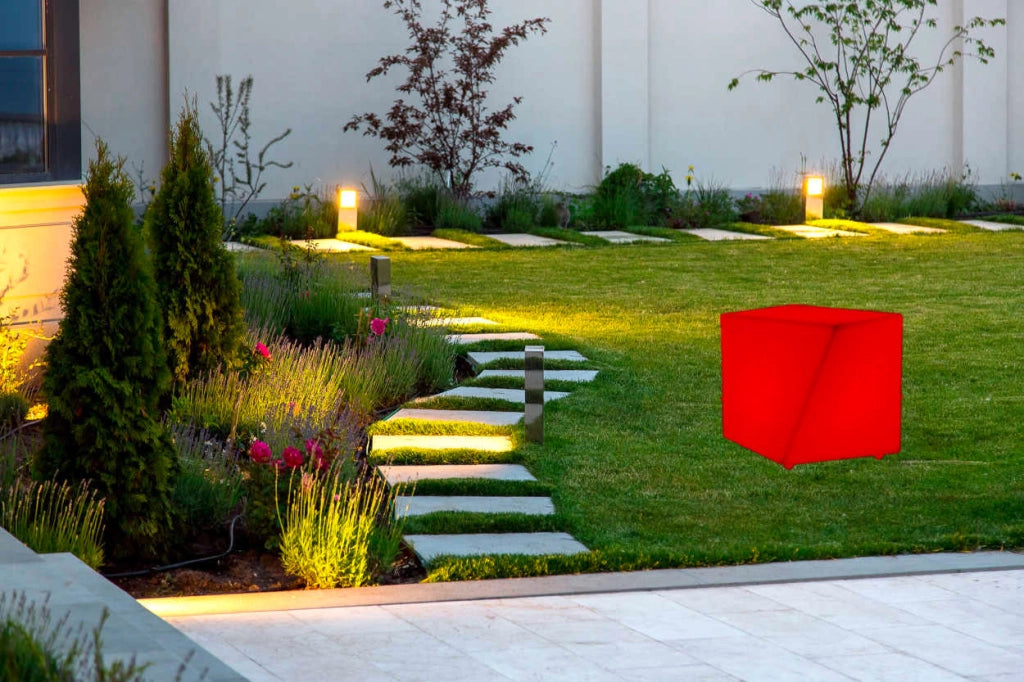 Pouf da Giardino 45x45 cm in Resina Arkema Twisty Pouf Bianco
