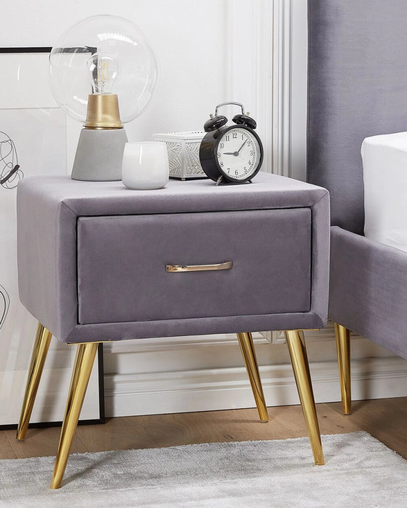 Comodino con rivestimento in velluto grigio Comodino con 1 cassetto Mobili per camera da letto dal design minimalista