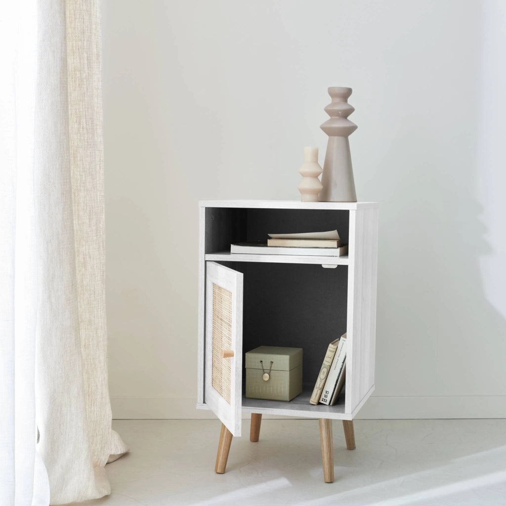 Comodino scandinavo in vimini, bianco sporco