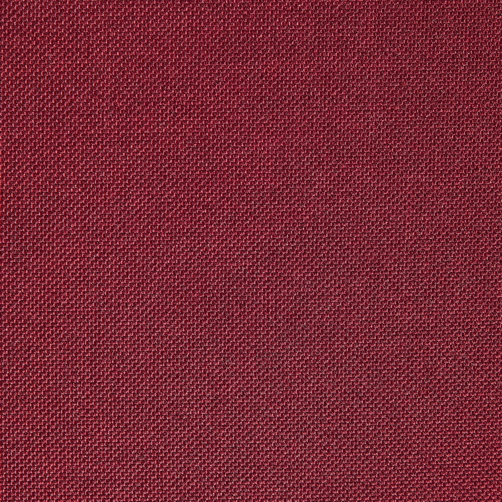 Divano ad angolo in tessuto rosso scuro con gambe nere in stile minimalista. Soggiorno