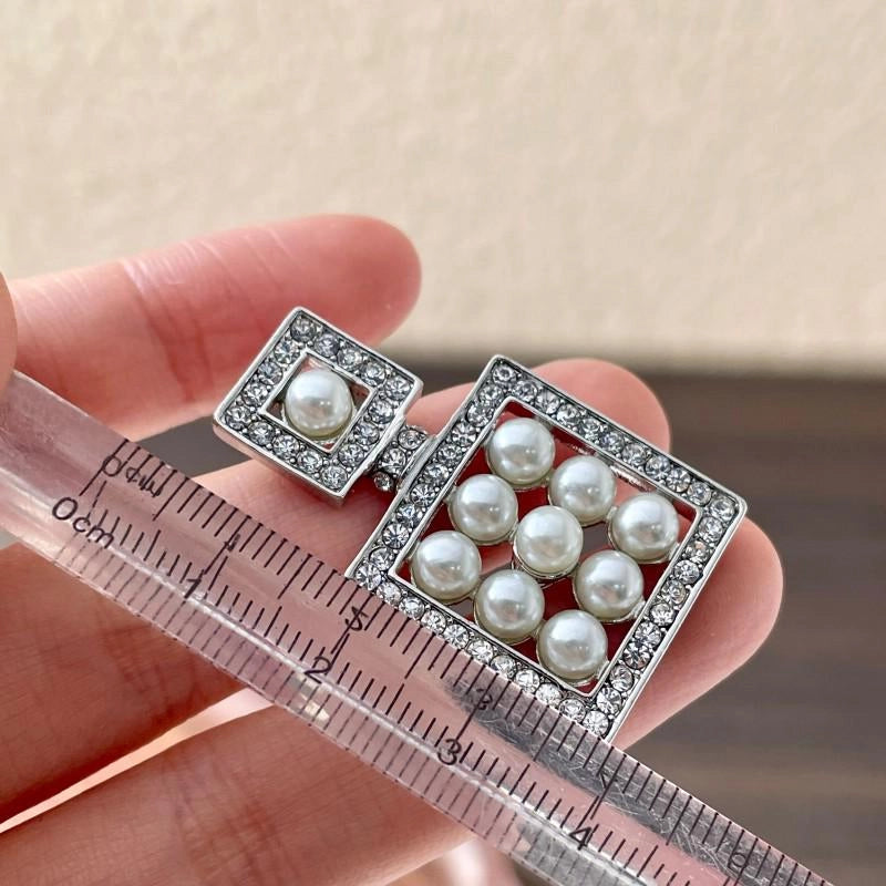 Collana e orecchini fatti a mano con zirconi, diamanti e perle, regalo di Natale o di compleanno.