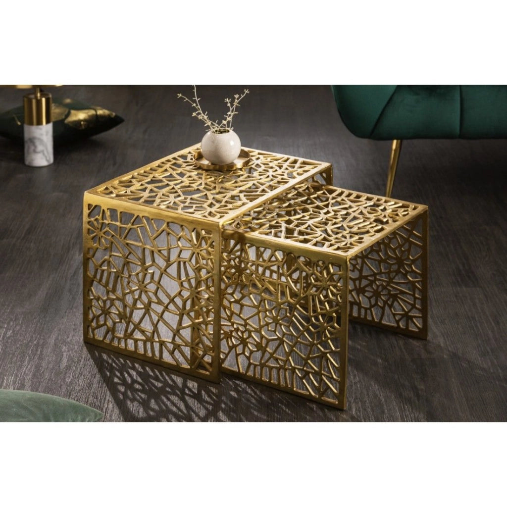 Tavolini bassi nidificati METRIX dorati – Tavolini bassi design in alluminio con motivi geometrici