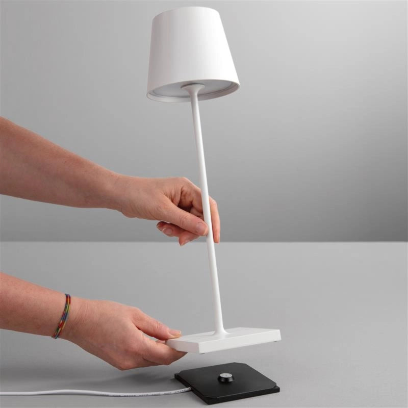 LAMPADA DA TAVOLO RICARICABILE LED DRINK BIANCA 2,2W 190LM 3000K DIMMERABILE IP54 10X36CM